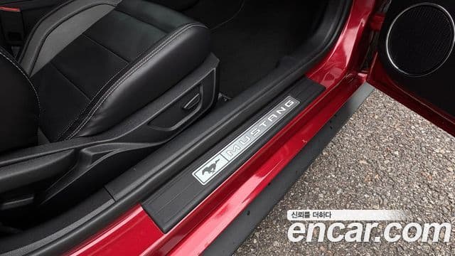 Ford Mustang купе, 2021 9