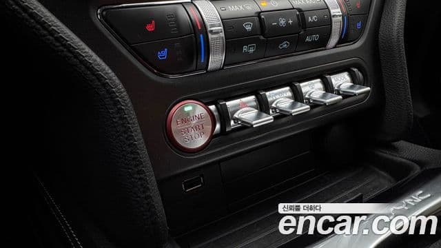 Ford Mustang купе, 2021 12