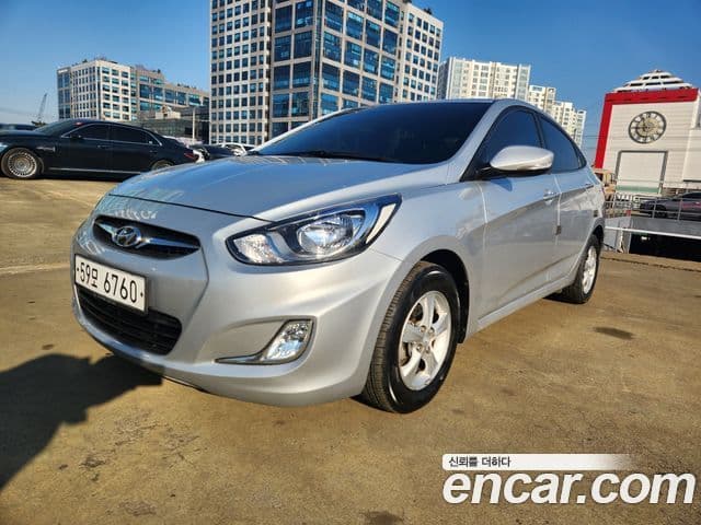 Hyundai Accent(новый кузов / новое поколение) Modern, 2015 1