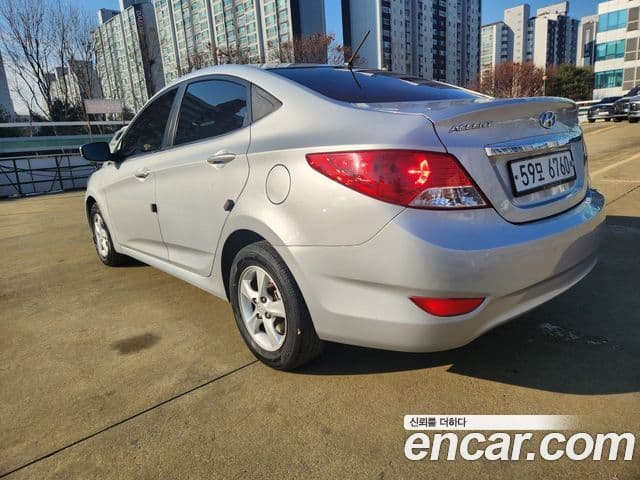 Hyundai Accent(новый кузов / новое поколение) Modern, 2015 все фото