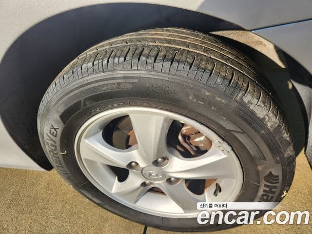 Hyundai Accent(новый кузов / новое поколение) Modern, 2015 13