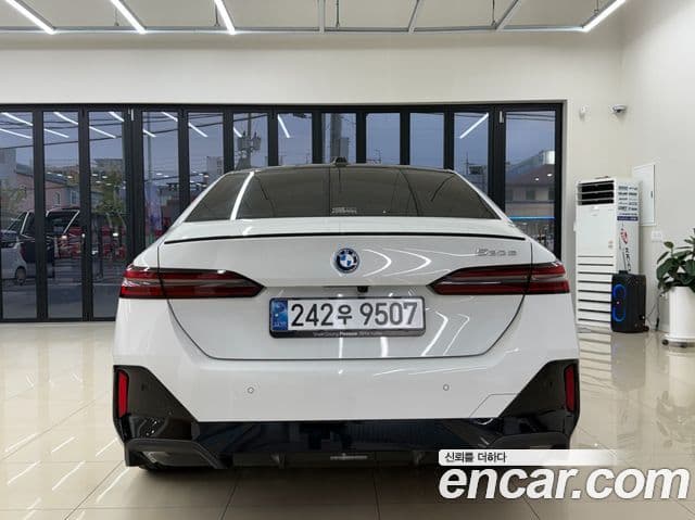 BMW 5시리즈 (G60) 530e M Sport Pro, 2024 4