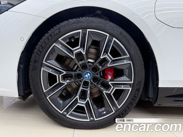 BMW 5시리즈 (G60) 530e M Sport Pro, 2024 все фото