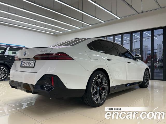 BMW 5시리즈 (G60) 530e M Sport Pro, 2024 8