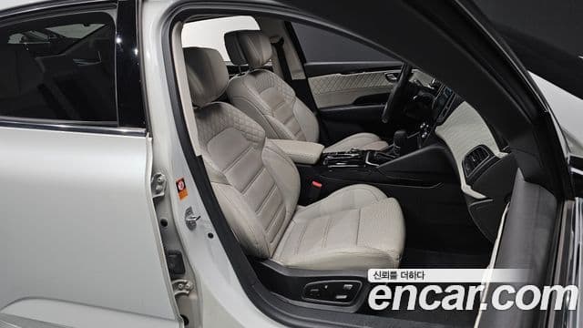 Renault Korea(Samsung) SM6 2.0 LPe RE (для людей с инвалидностью), 2016 10