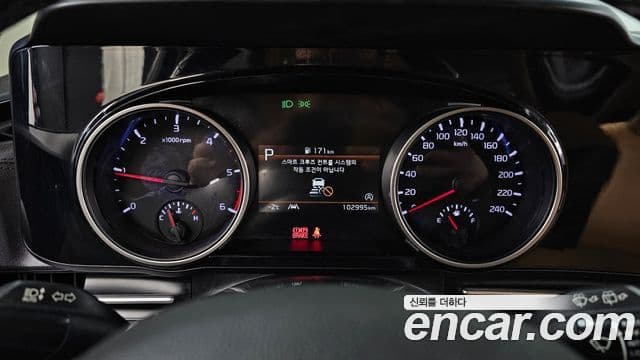Kia Carnival 4세대 Noblesse, 2021 8