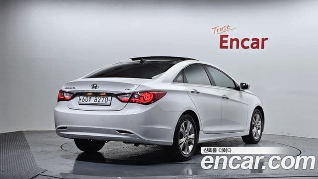 Hyundai YF Sonata люксовая версия, 2010 2