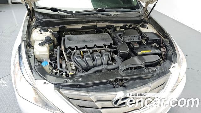 Hyundai YF Sonata люксовая версия, 2010 6