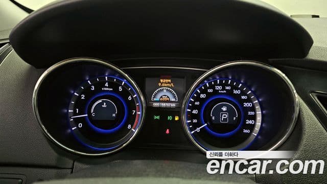 Hyundai YF Sonata люксовая версия, 2010 8