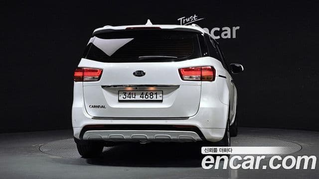 Kia All New Carnival Prestige, 2017 4