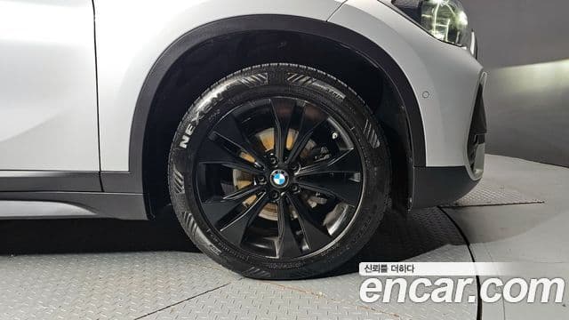 BMW X1 (F48) xDrive 18d Advantage, 2020 все фото