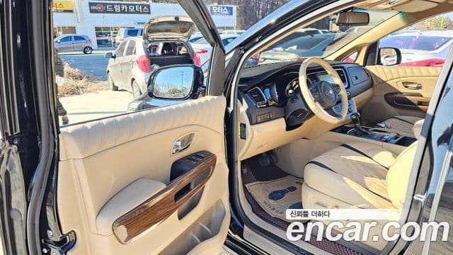 Kia All New Carnival Prestige, 2016 1