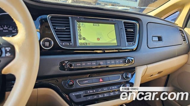 Kia All New Carnival Prestige, 2016 15