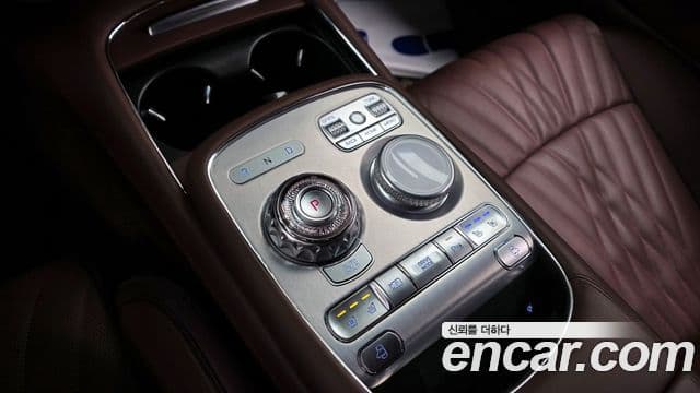 Genesis G90 (RS4) бензин 3.5 турбо e-S/C AWD, 2023 9