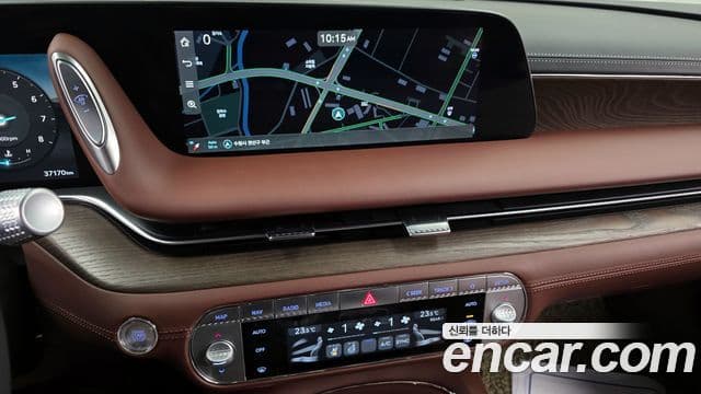 Genesis G90 (RS4) бензин 3.5 турбо e-S/C AWD, 2023 14