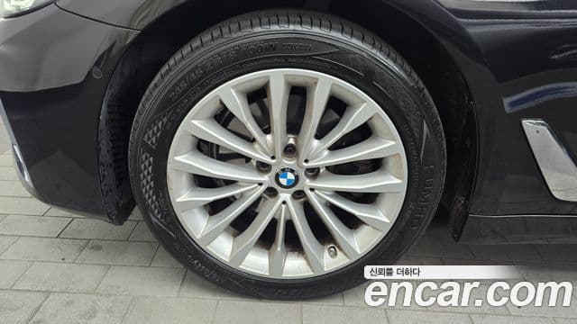 BMW 5시리즈 (G30) Luxury, 2023 все фото