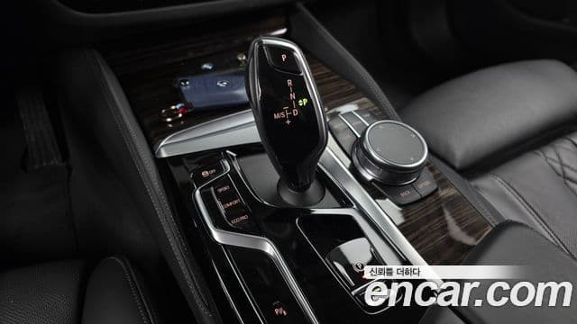 BMW 5시리즈 (G30) Luxury, 2023 9