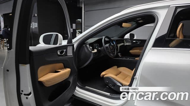 Volvo XC60 2세대 T6 Inscription, 2020 11