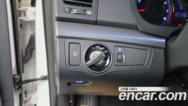 Hyundai i40 살룬 PYL, 2014 12