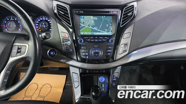 Hyundai i40 살룬 PYL, 2014 14