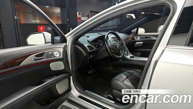 Lincoln New MKZ 2세대, 2017 10