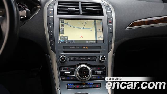 Lincoln New MKZ 2세대, 2017 15