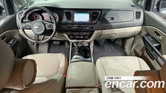 Kia All New Carnival бензин 7인승 экспортная версия, 2017 7
