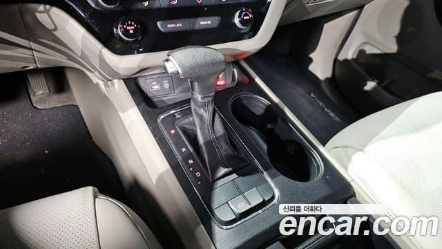 Kia All New Carnival бензин 7인승 экспортная версия, 2017 9