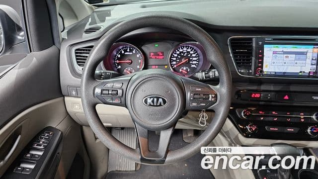 Kia All New Carnival бензин 7인승 экспортная версия, 2017 14