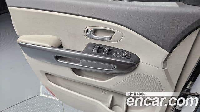 Kia All New Carnival бензин 7인승 экспортная версия, 2017 15
