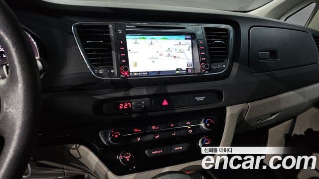 Kia All New Carnival бензин 7인승 экспортная версия, 2017 17