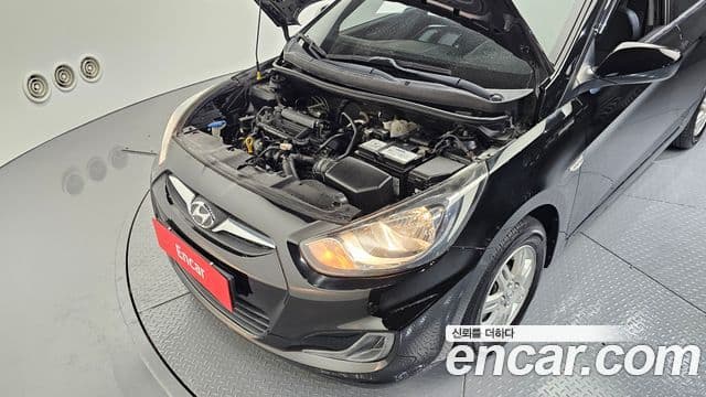 Hyundai Accent(новый кузов / новое поколение) 1.4 VVT Smart, 2014 6