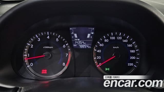 Hyundai Accent(новый кузов / новое поколение) 1.4 VVT Smart, 2014 8