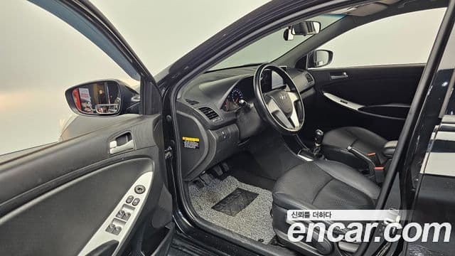 Hyundai Accent(новый кузов / новое поколение) 1.4 VVT Smart, 2014 10