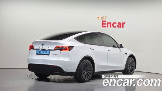 Tesla модель Y, 2024 2