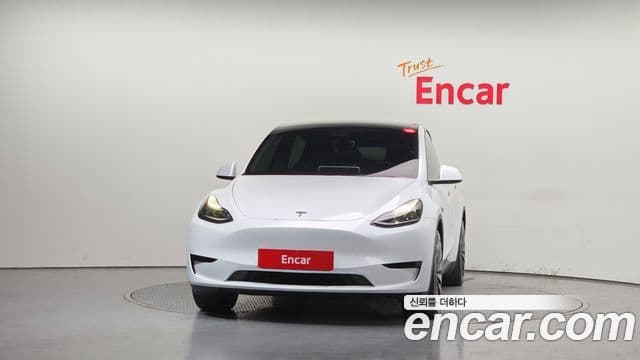 Tesla модель Y, 2024 3