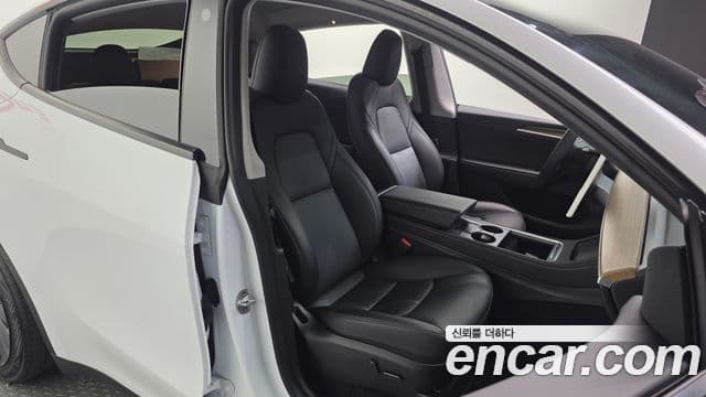 Tesla модель Y, 2024 12