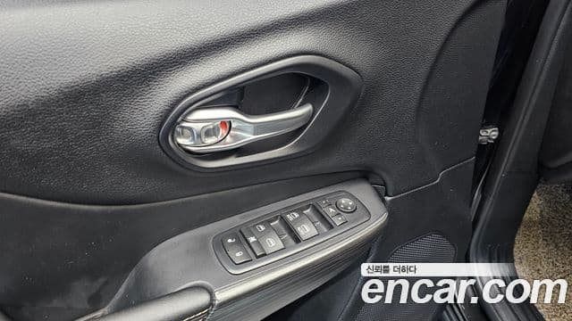 Jeep Cherokee(KL) 2.4 Longitude AWD, 2017 16