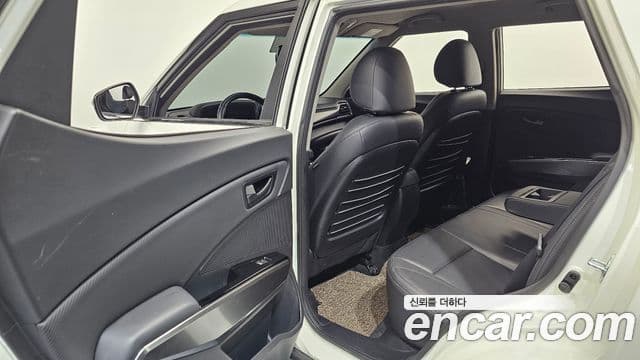 KG모빌리티(SsangYong) Berry New Tivoli V3, 2021 11