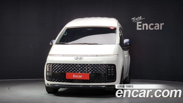 Hyundai Staria лимузин, 2022 3