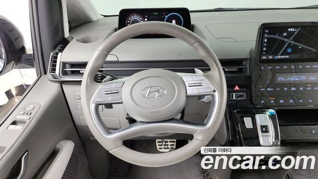 Hyundai Staria лимузин, 2022 13