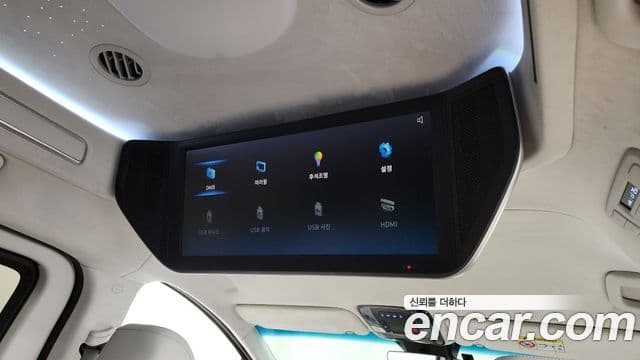 Hyundai Staria лимузин, 2022 18