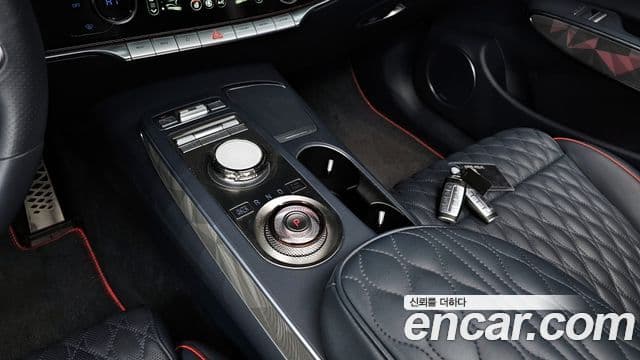 Genesis GV70, 2024 9