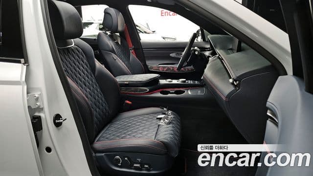 Genesis GV70, 2024 10