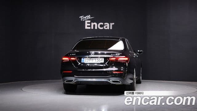 Mercedes-Benz E-класс W213 AMG Line, 2021 4