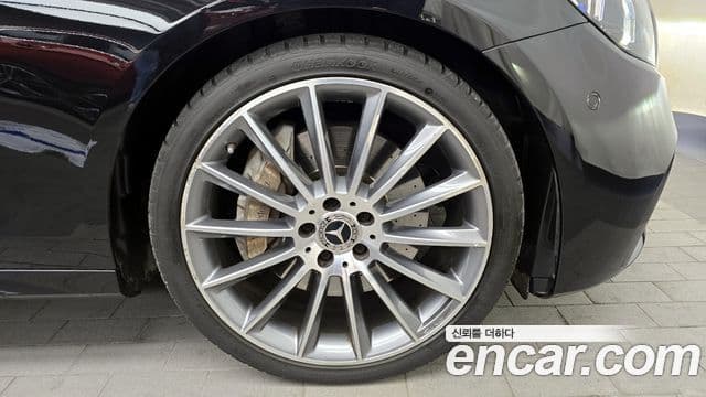 Mercedes-Benz E-класс W213 AMG Line, 2021 все фото