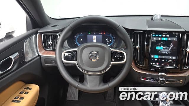 Volvo XC60 2세대 B5 Ultra Bright, 2025 13