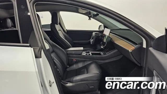 Tesla модель Y Long Range AWD, 2022 10