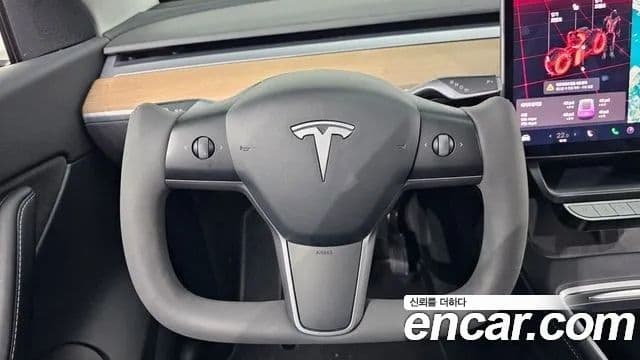 Tesla модель Y Long Range AWD, 2022 13