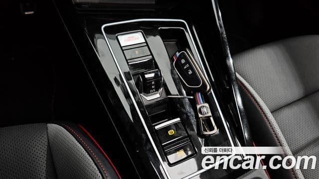 Volkswagen Гольф 8세대 2.0 GTI, 2023 9